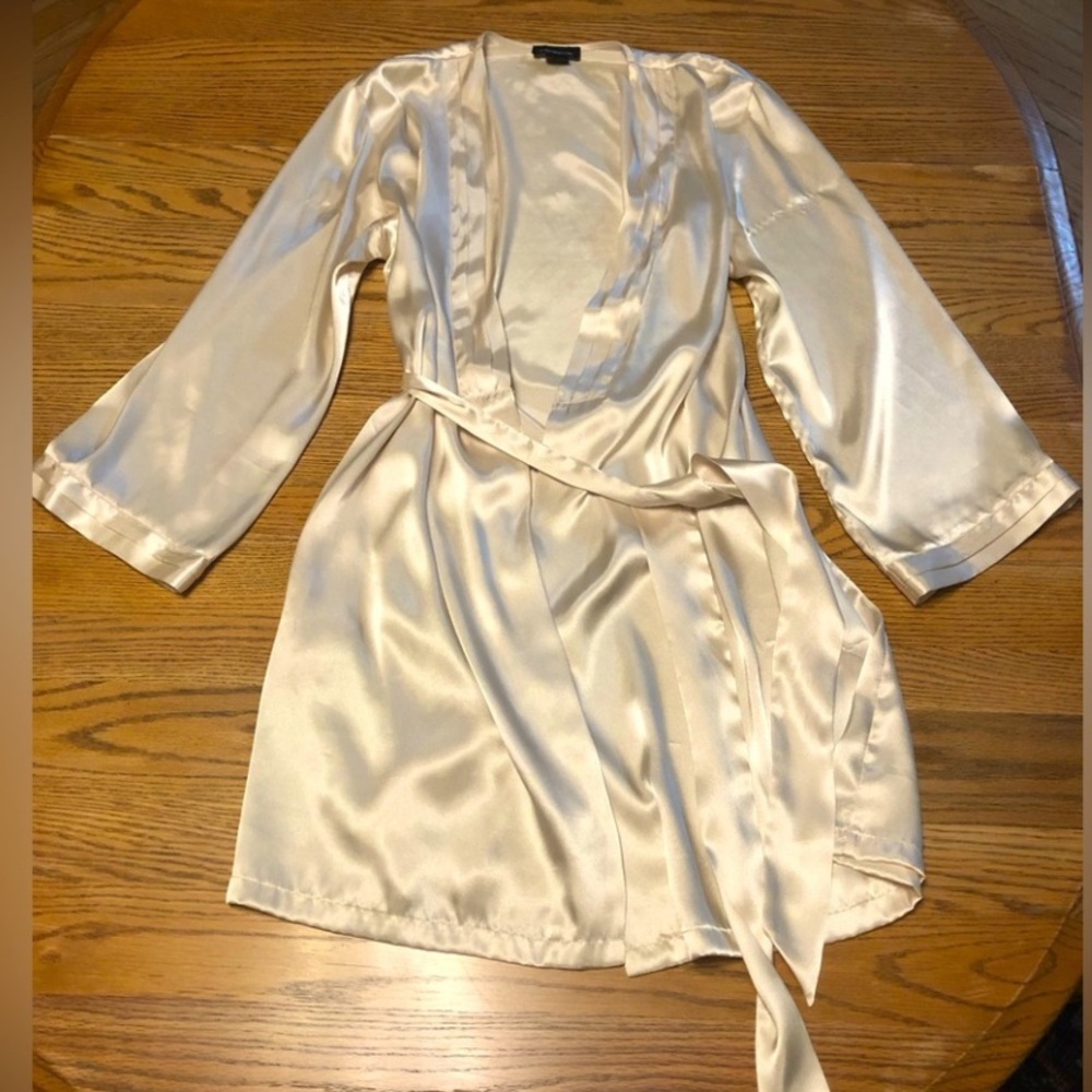 Jones New York White Silk Robe - Size L/XL